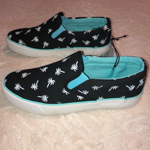 serra ladies memory foam canvas slip ons